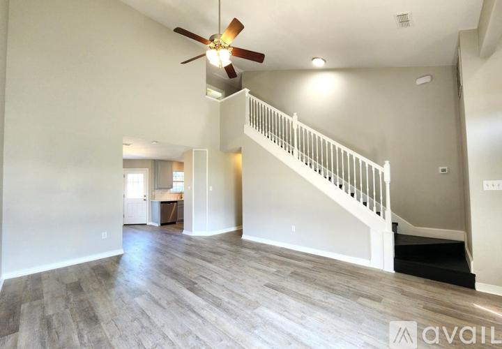 14031 Seymour Drive 4 Beds Single Family Home for Rent - Photo gallery 5