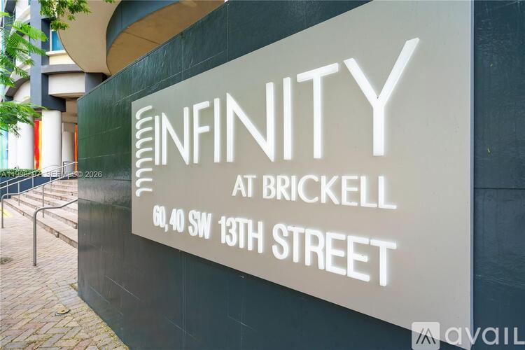 60 SW 13th St 3 Beds Apartment for Rent - Photo gallery 2