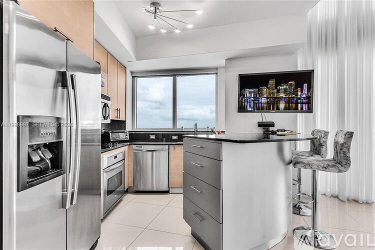60 SW 13th St 3 Beds Apartment for Rent - Photo gallery 4
