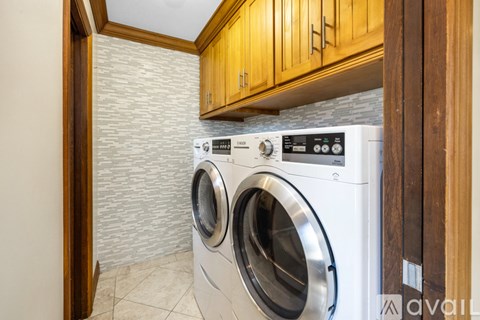 401 Holmwood Dr 2 Beds Apartment for Rent