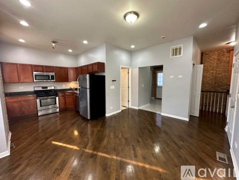 2746 W Le Moyne St 2 Beds Apartment for Rent