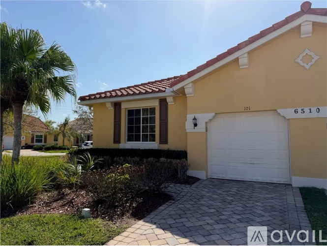 6510 Oxford Circle 3 Beds Townhouse for Rent - Photo gallery 1