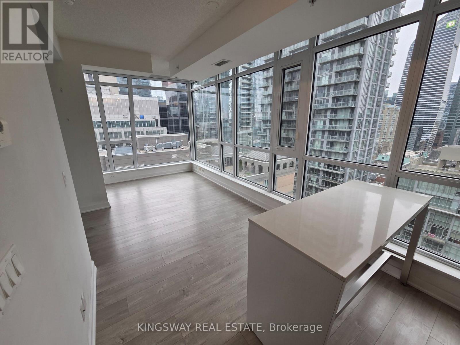 1904 - 199 RICHMOND STREET W 2 Beds Apartment, Condo, Home for Rent - Photo gallery 1
