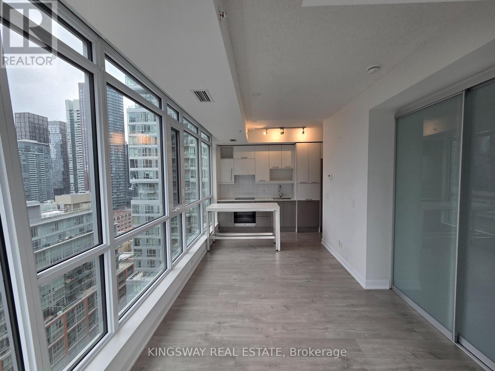 1904 - 199 RICHMOND STREET W 2 Beds Apartment, Condo, Home for Rent - Photo gallery 3