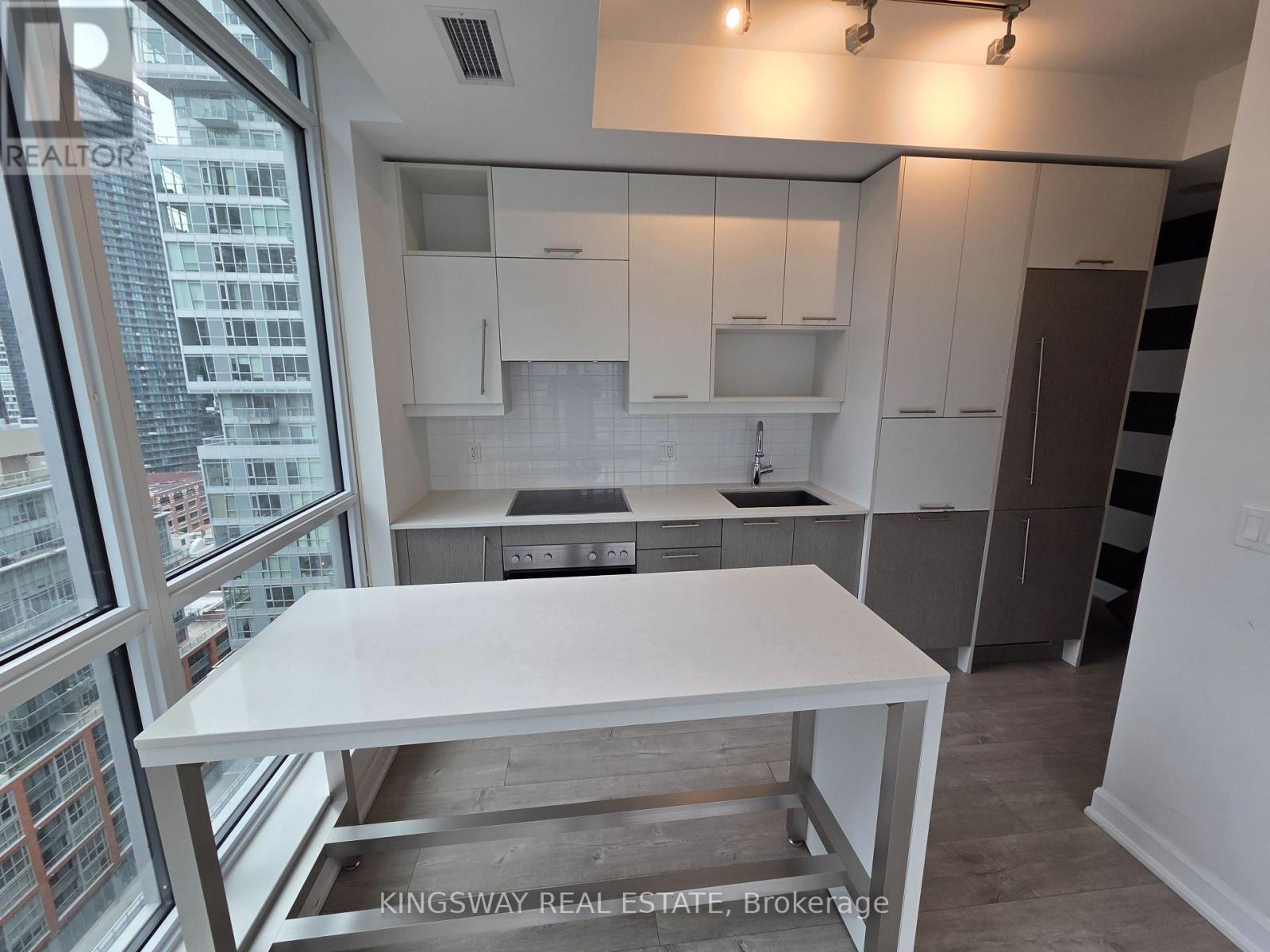 1904 - 199 RICHMOND STREET W 2 Beds Apartment, Condo, Home for Rent - Photo gallery 4