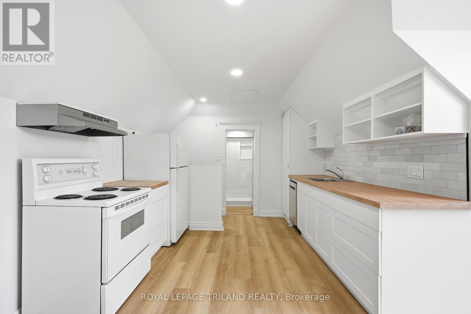 2 - 84 SMITH STREET 1 Home, Multifamily, Duplex for Rent - Photo gallery 2