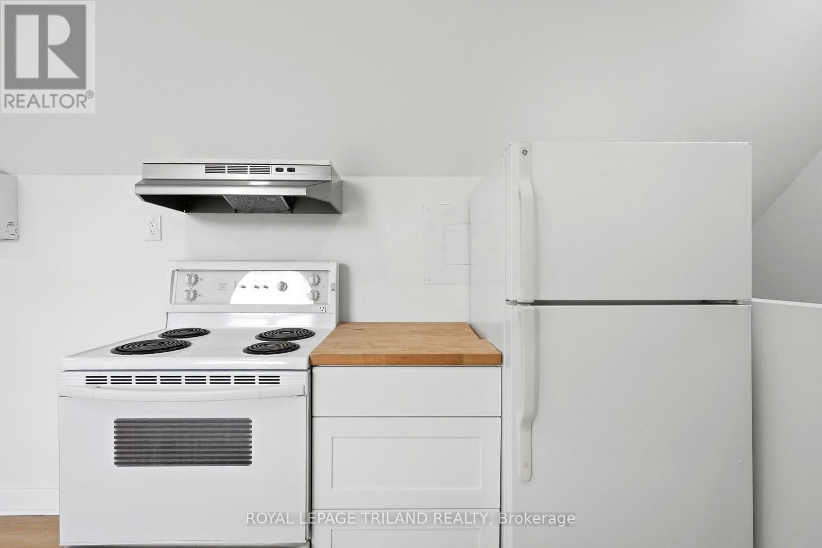 2 - 84 SMITH STREET 1 Home, Multifamily, Duplex for Rent - Photo gallery 4