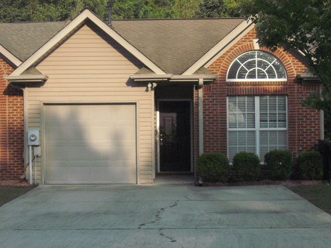 563 Cahaba Manor Drive 2 Beds Apartment for Rent