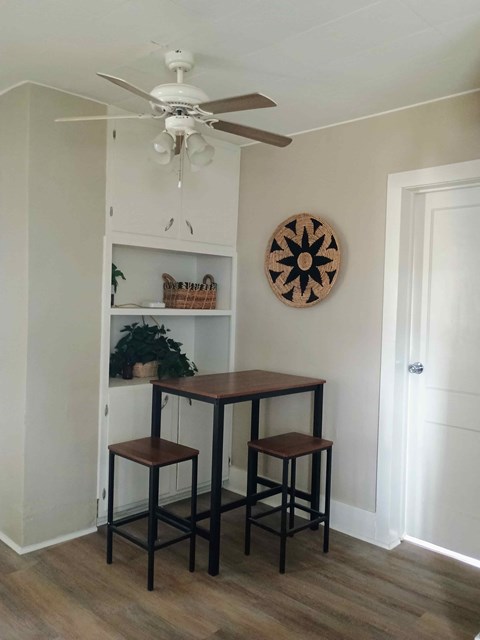 1019 N 8Th Ave 3 Beds Apartment for Rent
