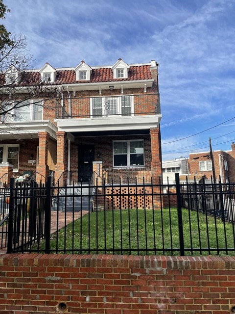 5020 4Th Street Northwest 3 Beds Apartment for Rent