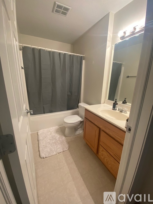 3832 Thornhill Cir 2 Beds Single Family Home for Rent - Photo gallery 4