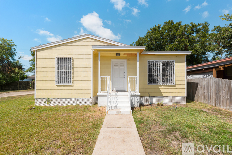132 Central Park Dr 2 Beds Single Family Home for Rent - Photo gallery 1