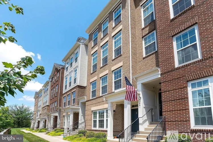 43439 Town Gate Square 3 Beds Condo for Rent - Photo gallery 1