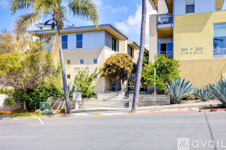 2608 Lincoln Avenue 2 Beds Single Family Home for Rent - Photo gallery 4