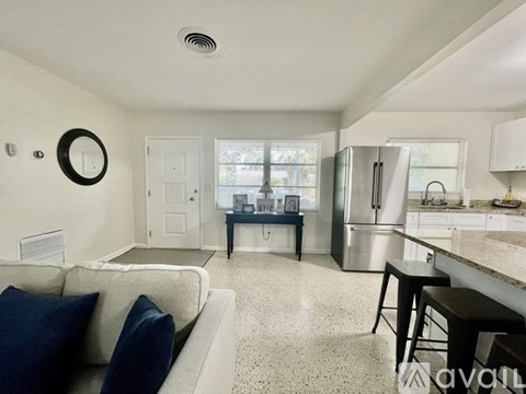 920 Lakewood Dr 3 Beds Apartment for Rent