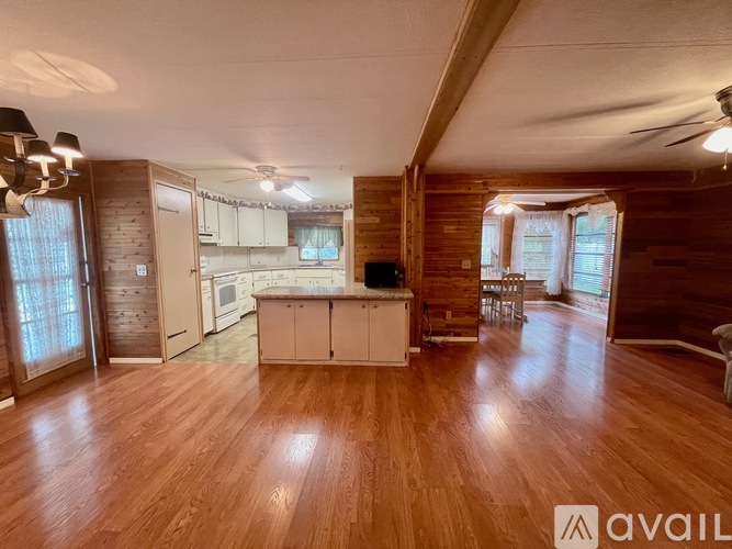 7001 142nd Ave N 2 Beds Apartment for Rent - Photo gallery 2