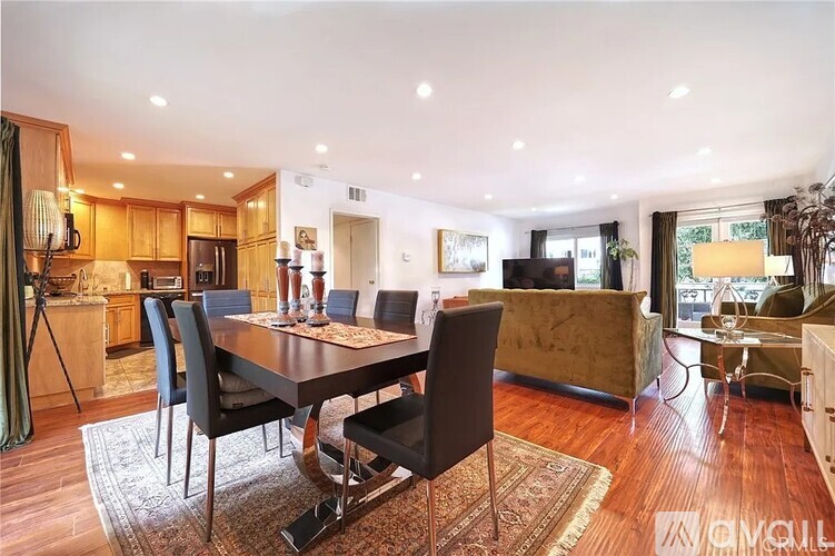 312 N. Louise Street 2 Beds Condo for Rent - Photo gallery 1