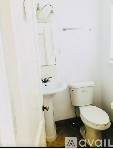 53 Argonne Avenue Studio Apartment for Rent - Photo gallery 3