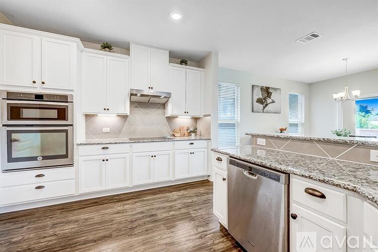 17005 Spanish Star Drive 3 Beds Single Family Home for Rent - Photo gallery 2