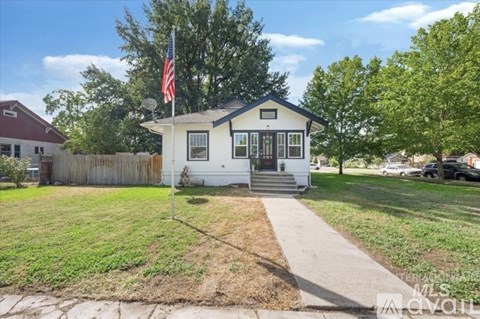 1704 Blaine St 3 Beds Apartment for Rent