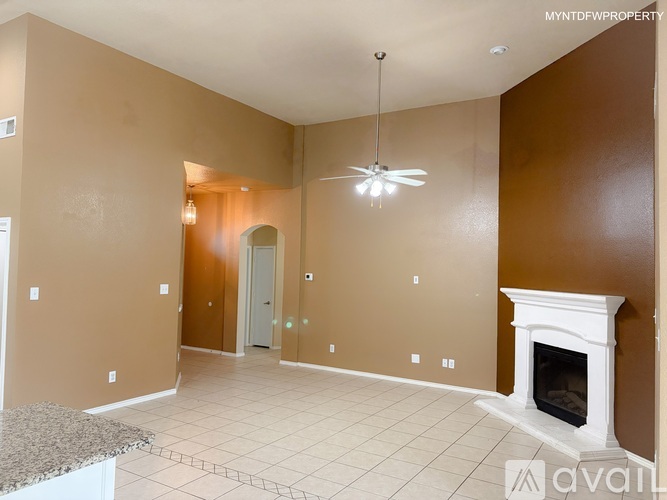 1005 Castle Top Drive 3 Beds Single Family Home for Rent - Photo gallery 5