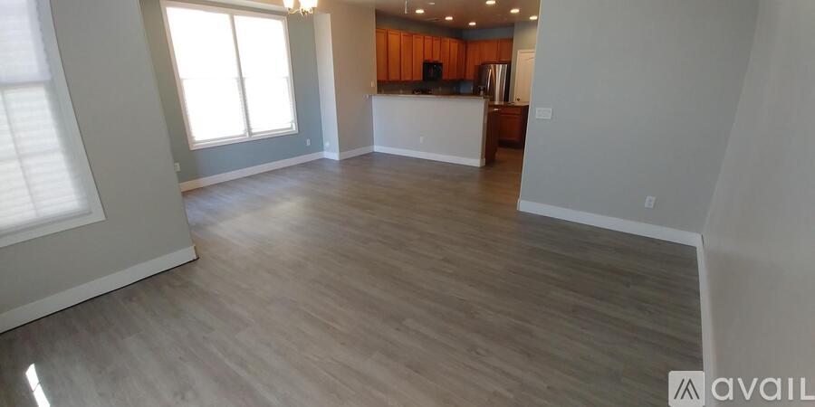 28928 N 124th Ln 3 Beds Townhouse for Rent - Photo gallery 5