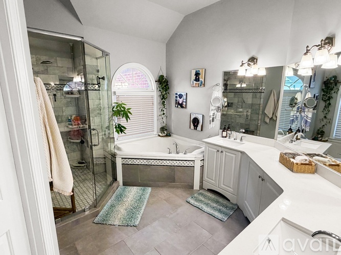 1106 Glenrose Street Southeast 3 Beds Single Family Home for Rent - Photo gallery 3