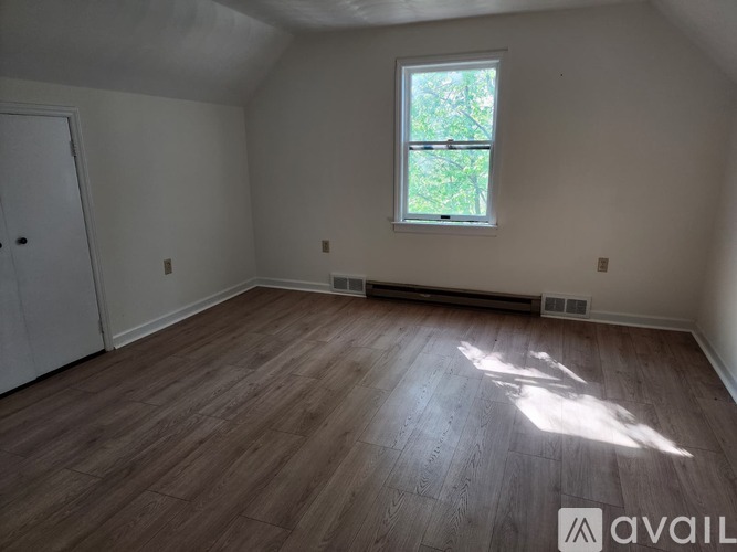 132 Seminary Lane 3 Beds Single Family Home for Rent - Photo gallery 2