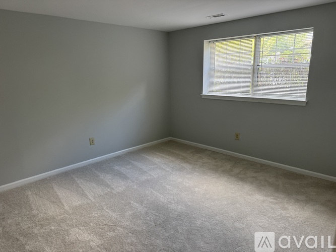 6185 Stonepath Cir 1 Townhouse for Rent - Photo gallery 3