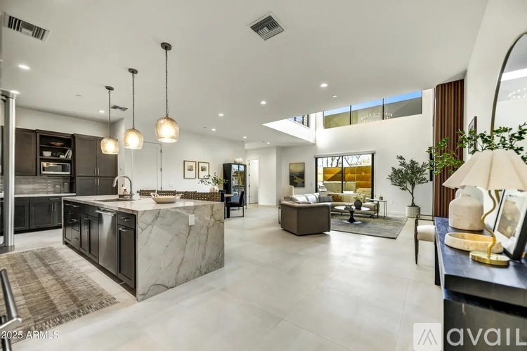 6525 East Cave Creek Road 2 Beds Single Family Home for Rent - Photo gallery 4