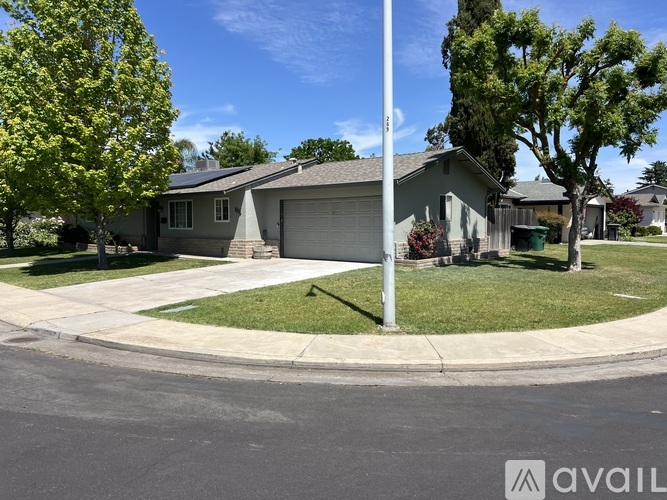 618 Madsen Dr 3 Beds Single Family Home for Rent - Photo gallery 4
