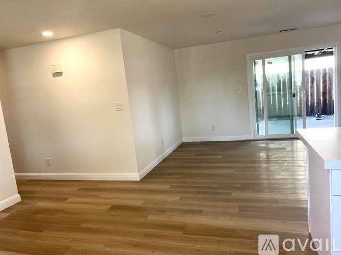 618 Madsen Dr 3 Beds Single Family Home for Rent - Photo gallery 5