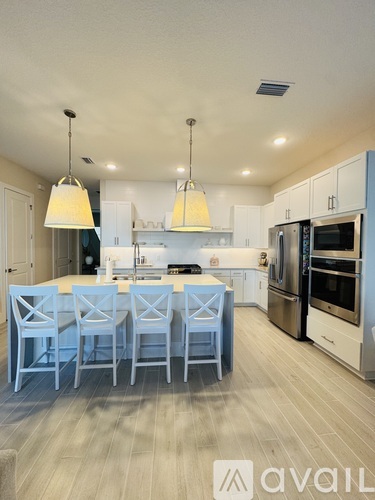 12602 Clear Sapphire Drive 4 Beds Single Family Home for Rent - Photo gallery 2