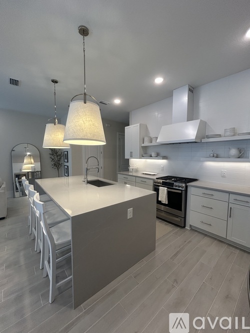 12602 Clear Sapphire Drive 4 Beds Single Family Home for Rent - Photo gallery 3