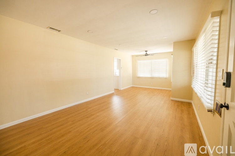 8765 Cleburn Drive 3 Beds Single Family Home for Rent - Photo gallery 2