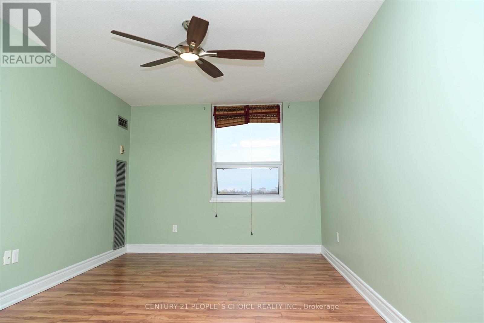 806 - 362 THE EAST MALL STREET 3 Beds Apartment, Condo, Home for Rent - Photo gallery 4