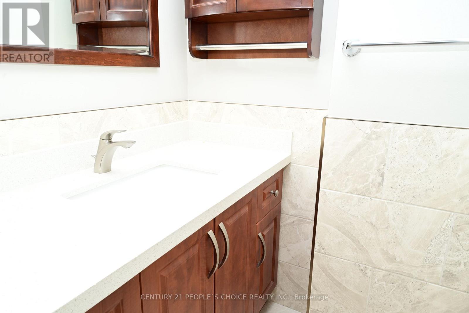 806 - 362 THE EAST MALL STREET 3 Beds Apartment, Condo, Home for Rent - Photo gallery 5