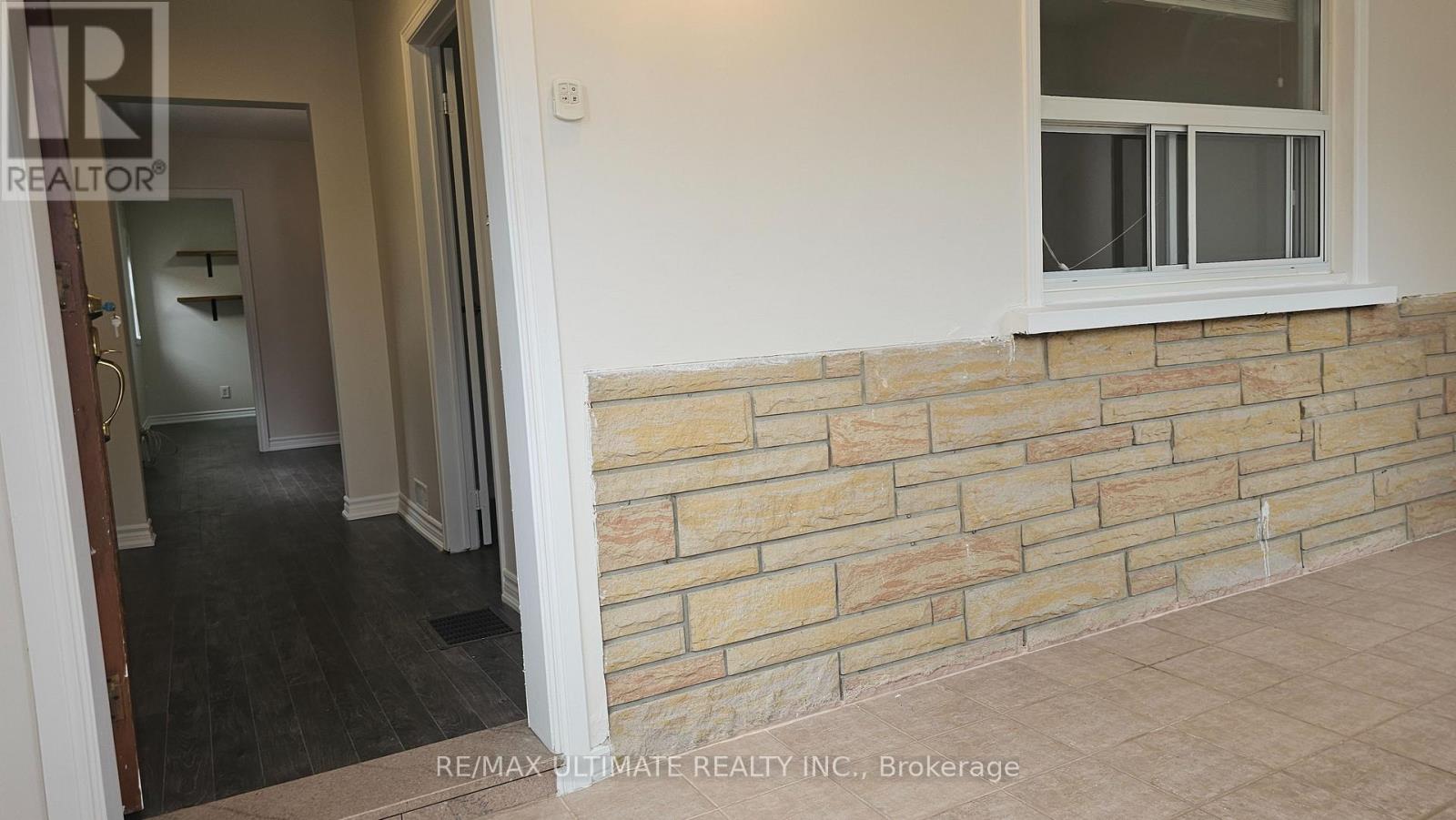 16 FAILSWORTH AVENUE 1 House for Rent - Photo gallery 2