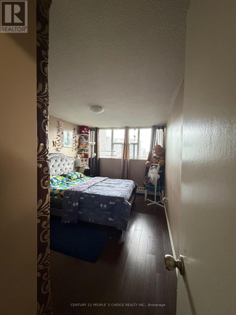 725 - 2121 ROCHE COURT 2 Beds Apartment, Condo, Home for Rent - Photo gallery 4