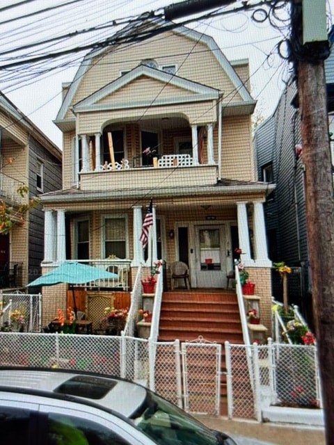 67 Bidwell Ave 2 Beds Apartment for Rent