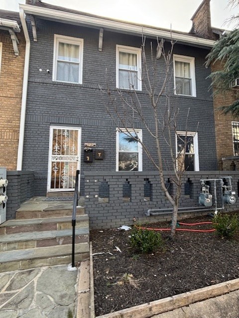 325 V Street Northwest 3 Beds Apartment for Rent
