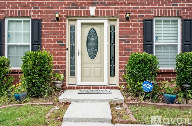2031 Reflective Waters Road 5 Beds Single Family Home for Rent - Photo gallery 2
