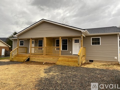 182 Adams Rd 2 Beds Apartment for Rent