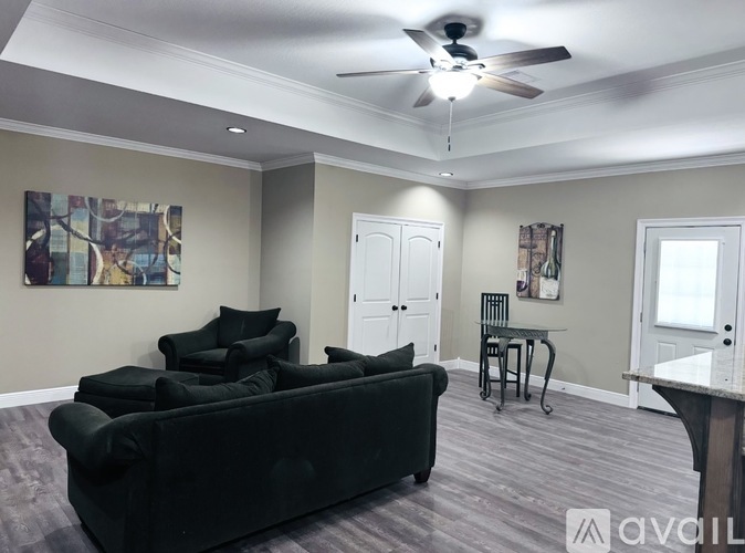 110 Grovewood Drive 3 Beds Single Family Home for Rent - Photo gallery 2