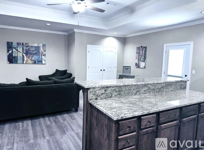 110 Grovewood Drive 3 Beds Single Family Home for Rent - Photo gallery 4