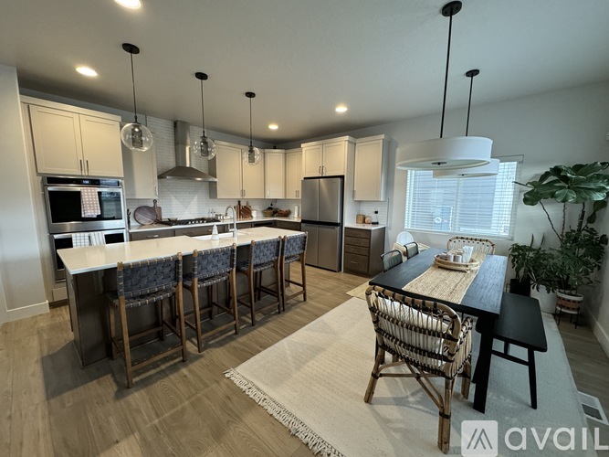1244 Cherry Lane 4 Beds Single Family Home for Rent - Photo gallery 1