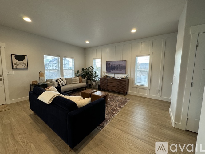 1244 Cherry Lane 4 Beds Single Family Home for Rent - Photo gallery 2