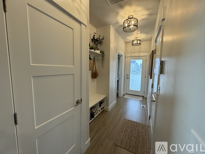1244 Cherry Lane 4 Beds Single Family Home for Rent - Photo gallery 3