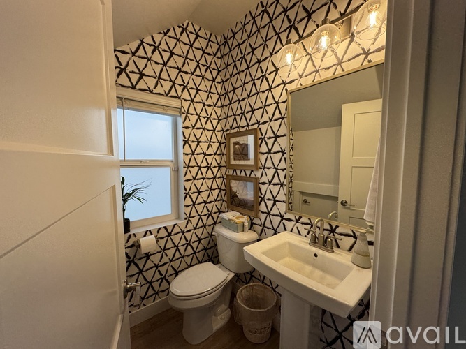 1244 Cherry Lane 4 Beds Single Family Home for Rent - Photo gallery 4