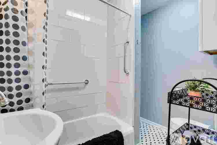 405 N. Jackson 1 Single Family Home for Rent - Photo gallery 4